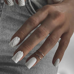 Cyflymder 24Pcs Short Round Lovely Wearable Manicure French White Blue Flower Shiny Designs Stick on Nails French Fresh Fashion Fake Nails