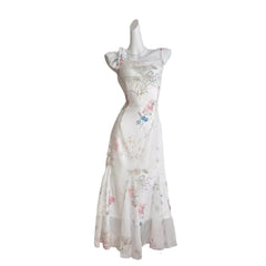 Cyflymder Beautiful dresses popular in the summer for seaside vacations, stunning white floral dresses for women