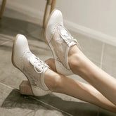 Cyflymder Big Size 43 Summer Vintage Lace Patchwork White Brogue Shoes Retro Black Square High Heels Pumps Lace-up Office Lady Daily Shoes