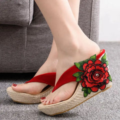 Cyflymder Big Size Flower Shoes Woman Slippers For Swimming Pool Rubber Flip Flops On A Wedge Beach Hawaiian Floral Scandals Slides