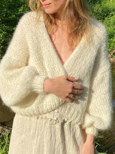 Cyflymder Women s Cozy Knit Sweater Long Puff Sleeve Open Front Solid Color Cardigan Winter Jacket with Faux Fur Trim