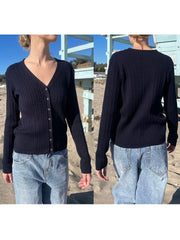 Cyflymder Stylish V-Neck Sweater for Men Classic Knit Pullover with Ribbed Cuffs and Hem Comfortable Fit Jumper