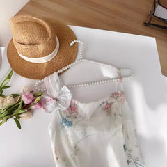 Cyflymder Beautiful dresses popular in the summer for seaside vacations, stunning white floral dresses for women