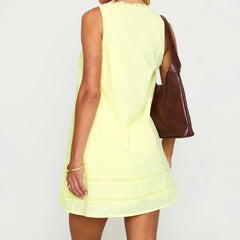 Cyflymder Elegant Floral Print V-Neck Sleeveless Maxi Dress for Women Boho Style Beach Party Dress with Ruffle Hem and Tie Waist