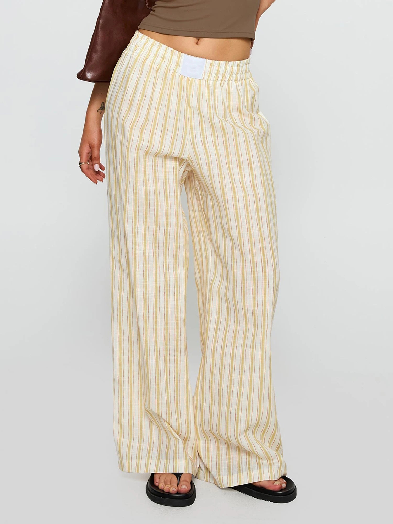 Cyflymder  Women s Plaid Print Relaxed Fit Pants with Adjustable Drawstring Waistband for Versatile Styling Options Throughout the Year