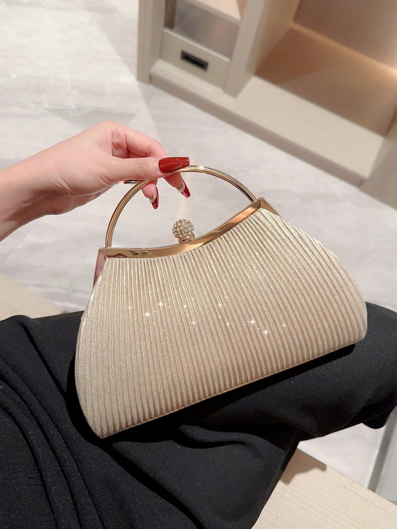 Cyflymder Ladies Evening Bags Elegant Shiny Pleated Ladies Clutch Luxury Party Wedding Shoulder Bag Banquet Handbag with Dresses