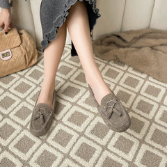 Cyflymder   Women Winter Warm Tassel Loafers Fleece Lined Moccasins Slip‑On Flat Driving Shoes Suede Round Toe Soft Casual Bean Shoes Plush