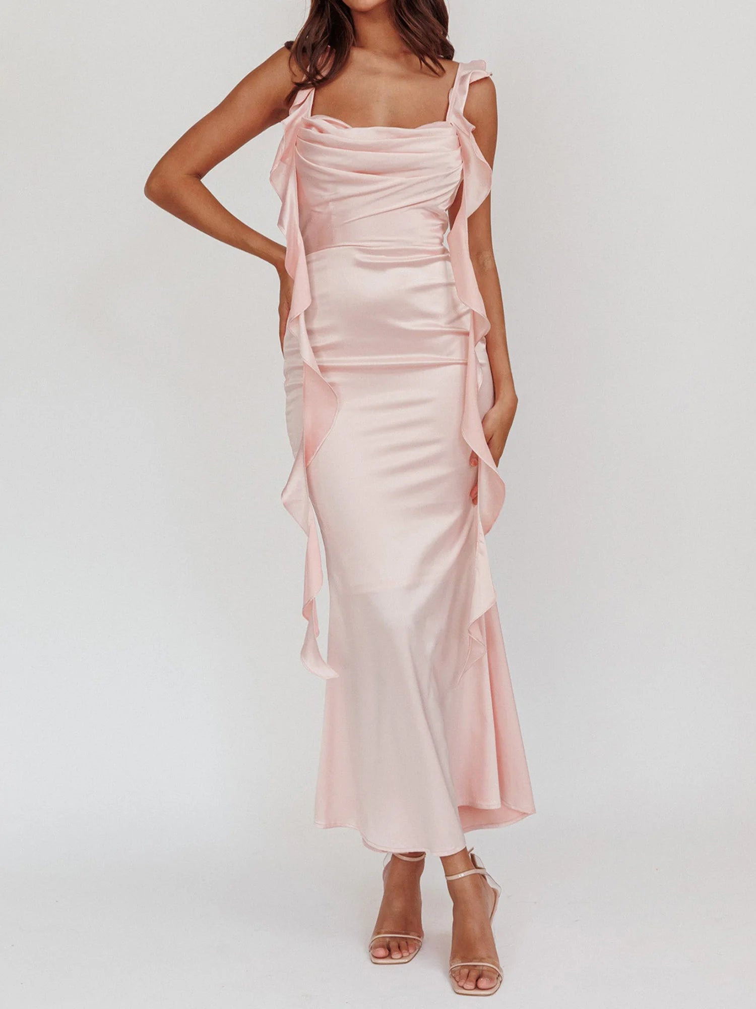 Cyflymder  Elegant Sleeveless Maxi Dress with Flattering Ruched Detail and Chic V-Neckline for Women s Evening Party Wear