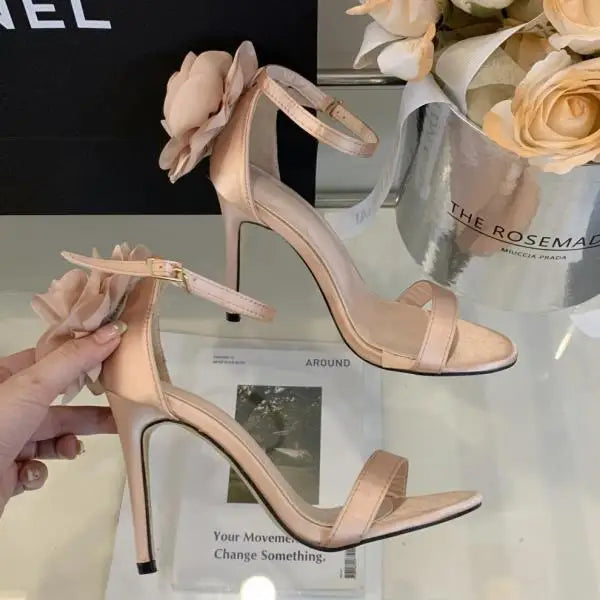 Cyflymder  Buckle Strap Comfort Shoes for Women 2025 Summer Female Sandal High Heels Girls High-heeled New Low Fashion Beige Flower Rubber