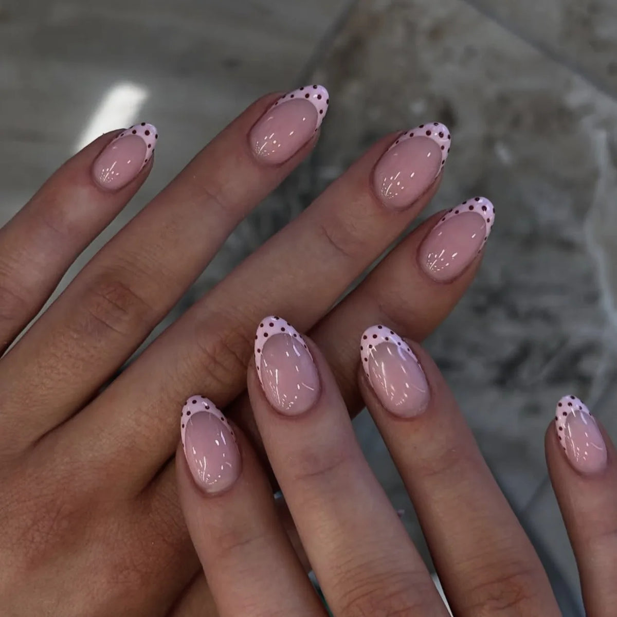 Cyflymder  Cute Polka Dot Pink French Simple Nail Art Summer Short Almond Stylish Fake Nails Detachable Finished False Nails Press on Nails