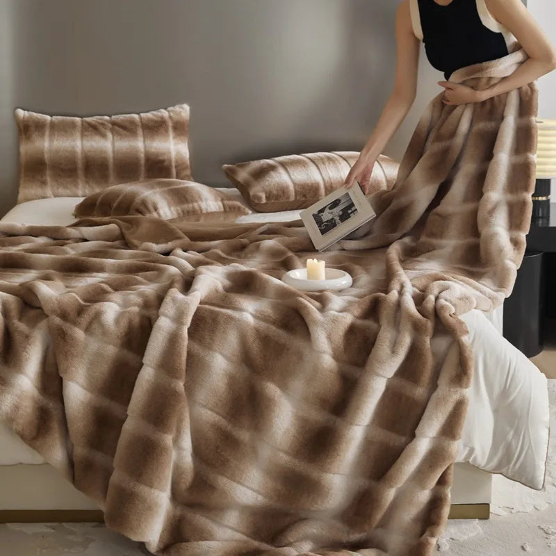 Cyflymder  A-Class Autumn Winter Grid Milk Velvet Blanket Thick Warm Faux Fur Throw Blanket for Office Soft Multi-Purpose Anti-Static Shawl