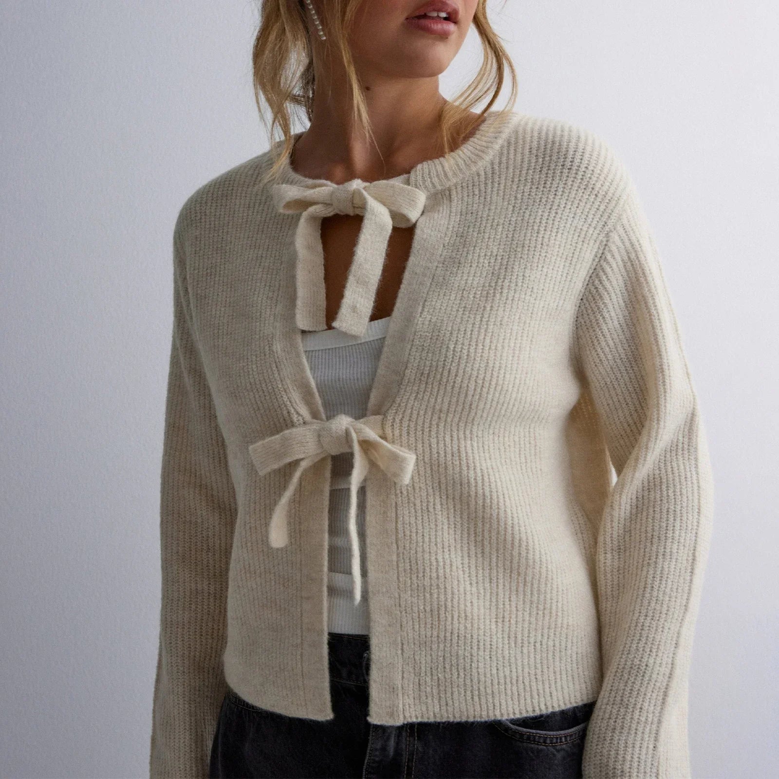 Cyflymder  Tie Front Cropped Cardigan Sweaters for Women Crew Neck Long Sleeve Knit Bow Tie Trendy Sweater Tops Winter Fall Streetwear
