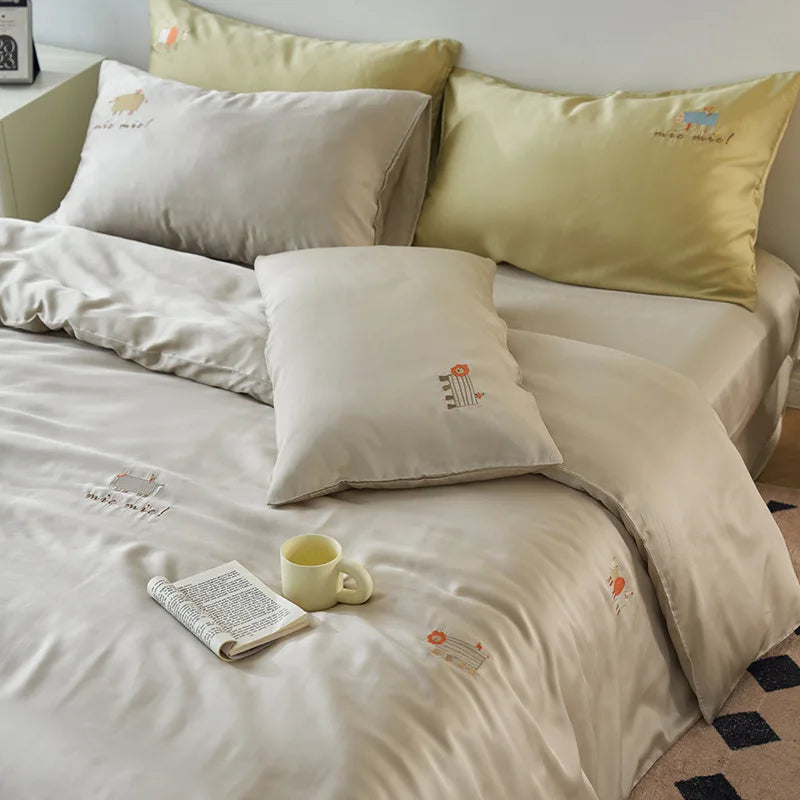 Cyflymder  High-End 100% Tencel Skin-Friendly Bedding Sets Luxury Embroidery Cooling Comforter Set Smooth Ultra Soft Bed Linens for Summer