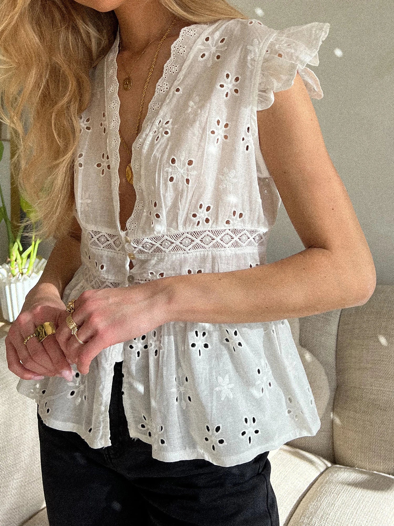Cyflymder  Stylish Boho Chic Off-Shoulder Blouse with Ruffled Sleeves and Embroidered Details for Summer Festivals and Parties