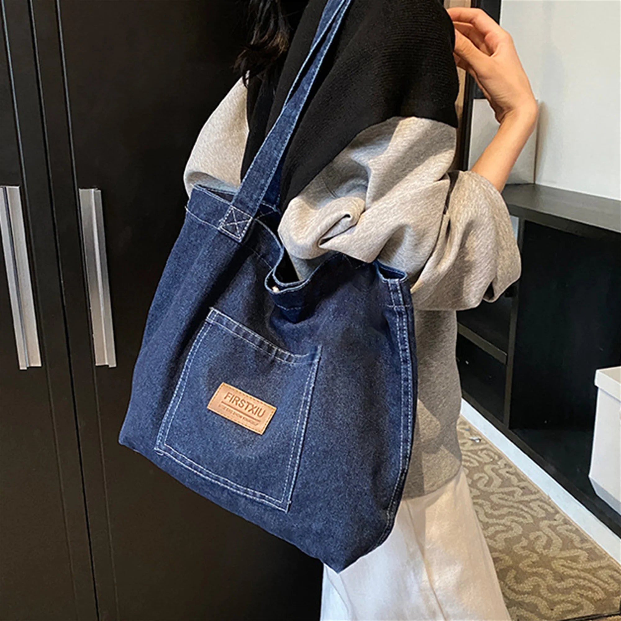 Cyflymder  Stylish Canvas Tote Bag with Multiple Pockets Fashionable Shoulder Handbag for Women Spacious and Lightweight for Everyday Use