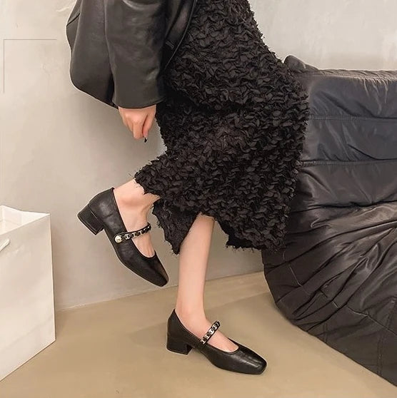 Cyflymder  Retro low-heeled single shoes for women, new summer fashion gold buckle square toe comfortable high-heeled leather shoes