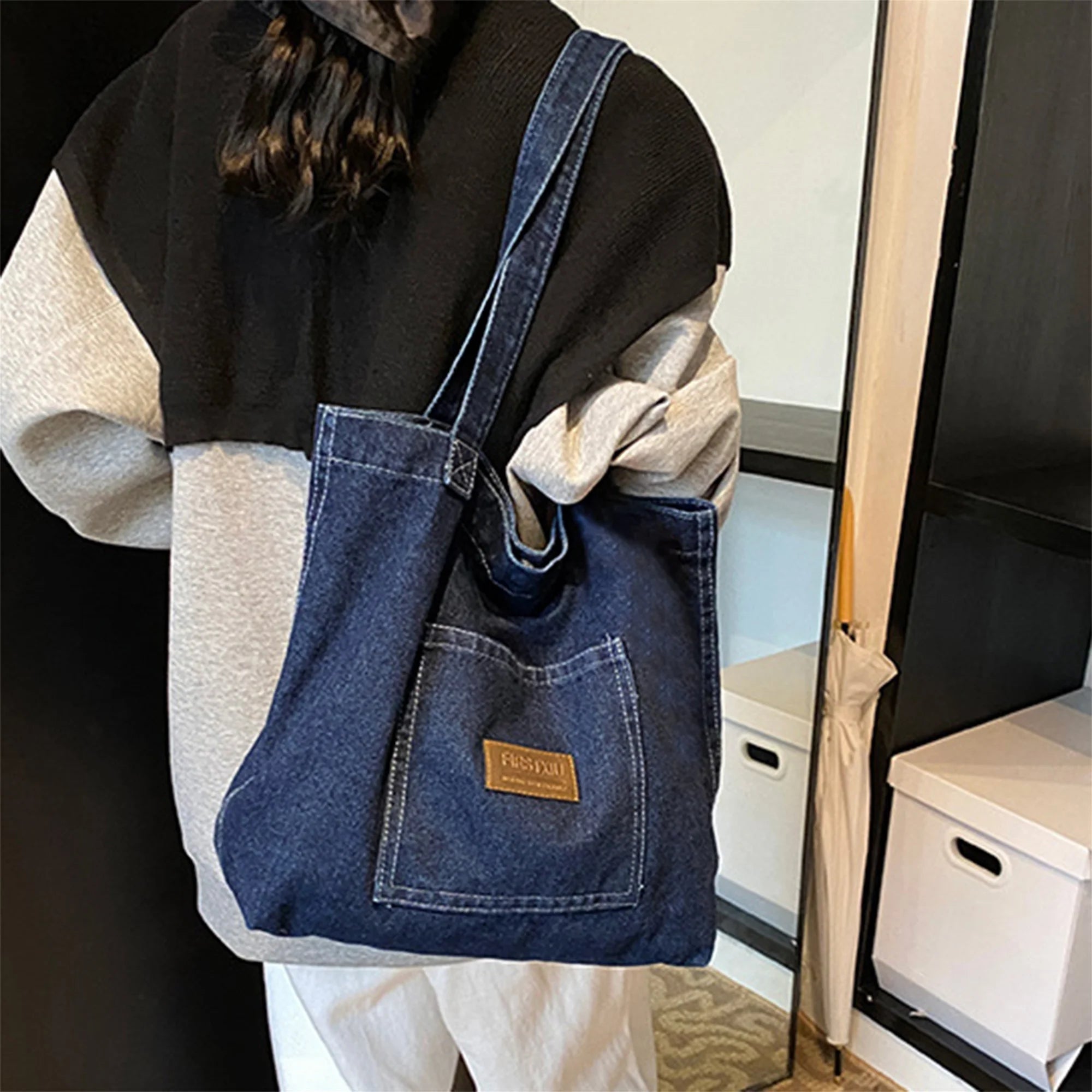 Cyflymder  Stylish Canvas Tote Bag with Multiple Pockets Fashionable Shoulder Handbag for Women Spacious and Lightweight for Everyday Use