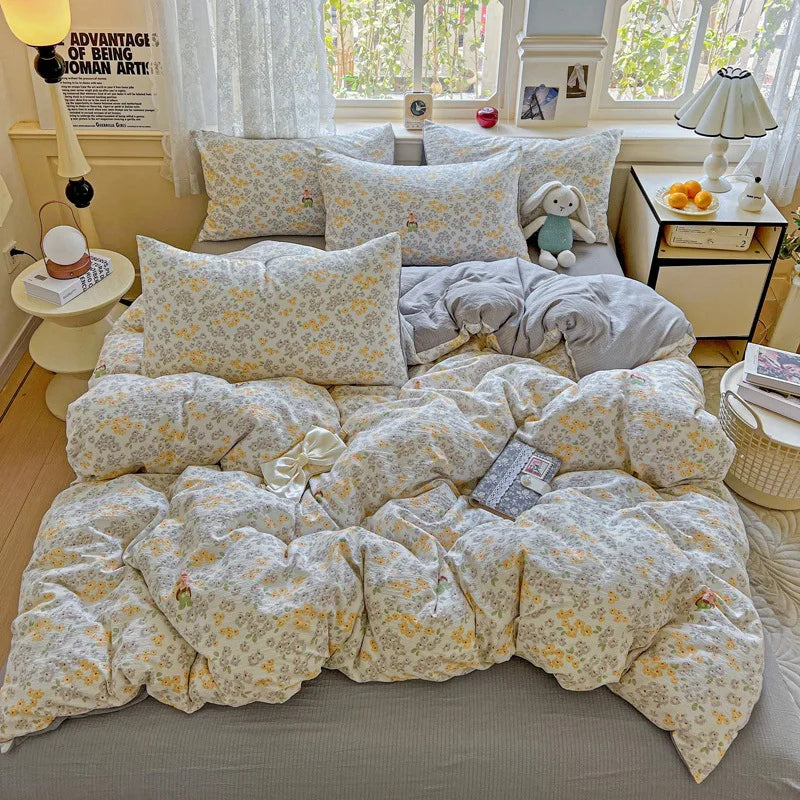 Cyflymder  Nordic Style Small Floral Print Bedding Sets Ultra Soft Breathable Single Queen Bedclothes Comforter Set for All Seasons