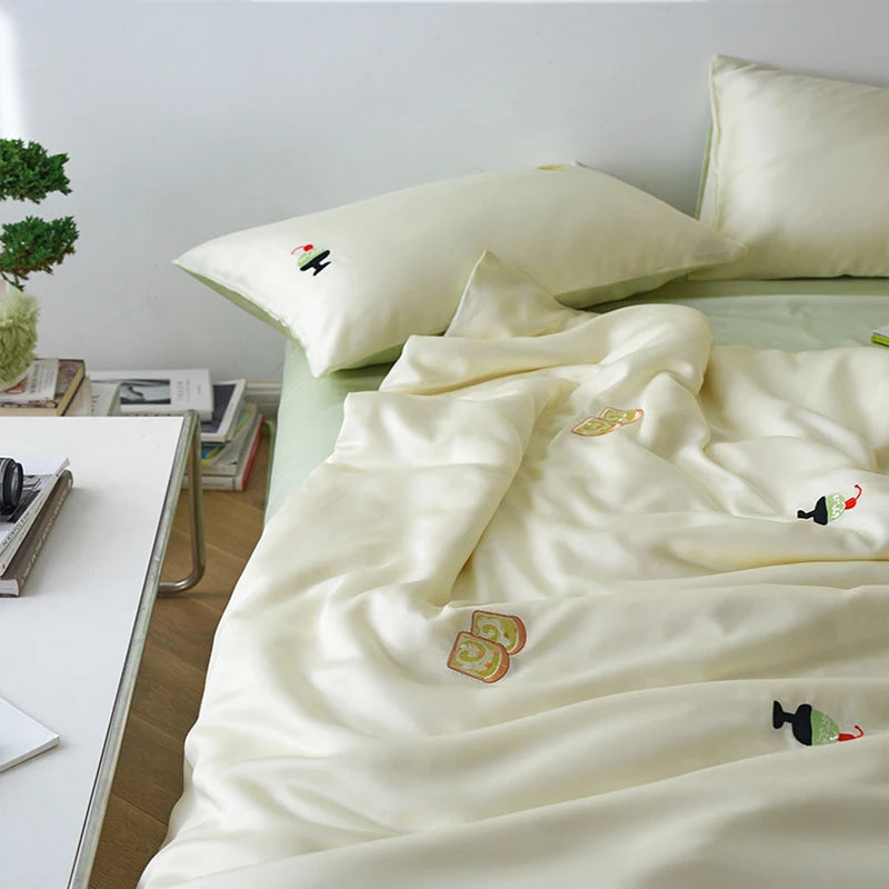 Cyflymder  High-End 100% Tencel Skin-Friendly Bedding Sets Luxury Embroidery Cooling Comforter Set Smooth Ultra Soft Bed Linens for Summer