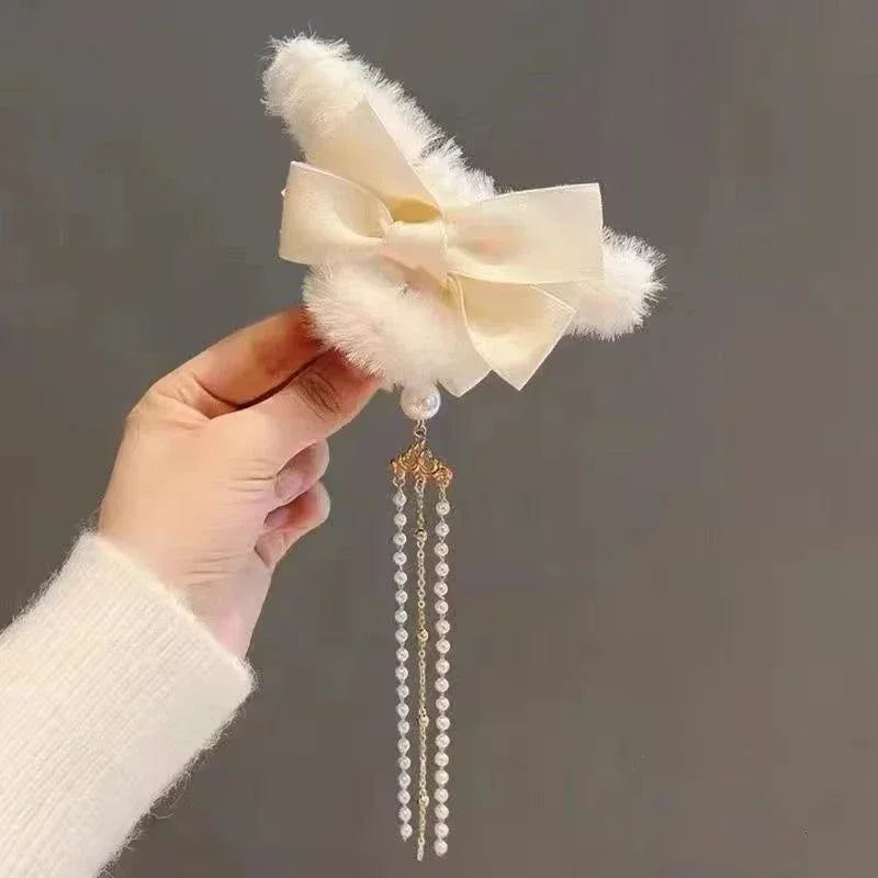 Cyflymder cute winter outfits New Fashion Bow Tassel Pendant Hair Clips Korea Ponytail Plush Shark Claw Girls Fall and Winter Gift Hair Accessories