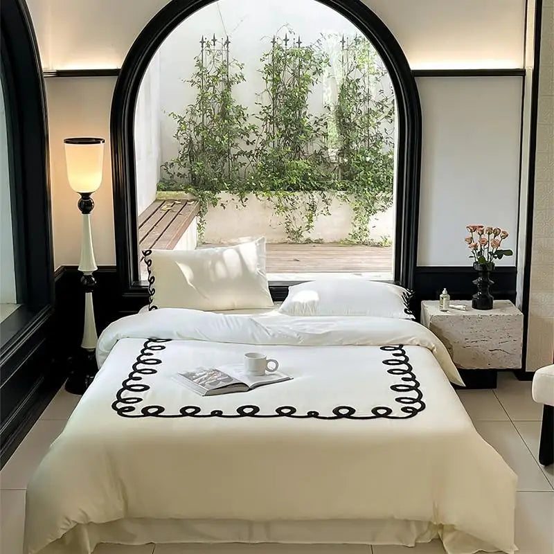 Cyflymder   Simple style White Bedding with Black Embroidery 600TC Egyptian cotton Bedding set Double Queen Fitted/Flat Sheet Pillowcases