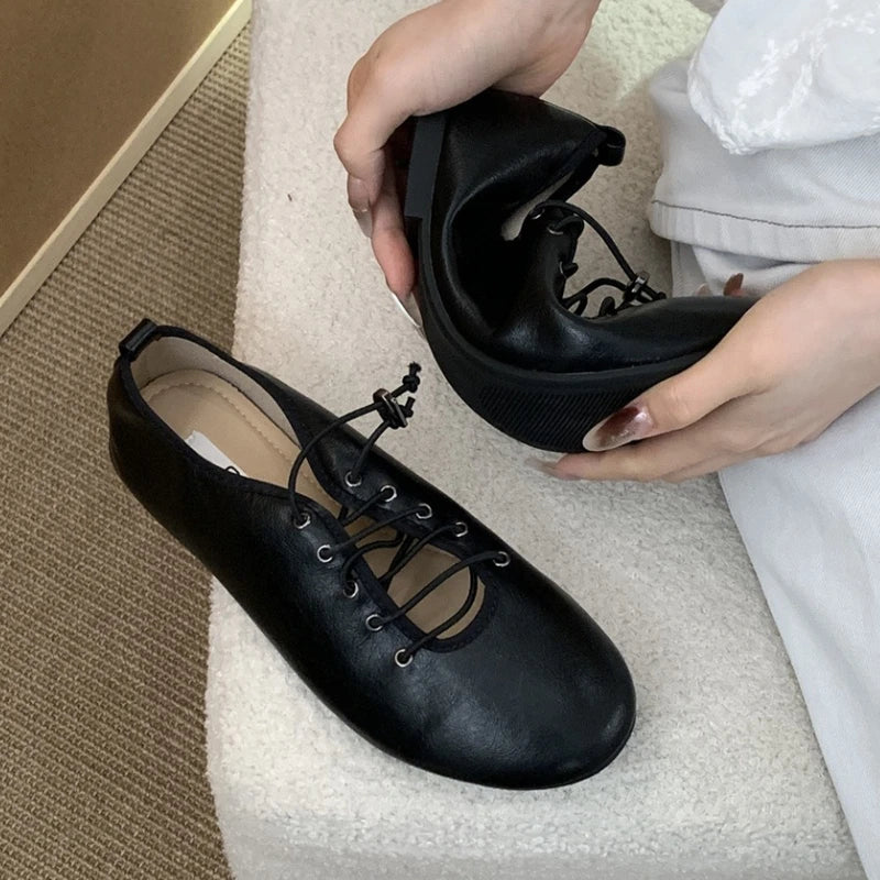 Cyflymder  Retro Lace Soft Leather Women Flats Cozy Round Toe Ballet Style Outdoor Walking Casual Shoes Ladies Fashion Brand Designer Pumps