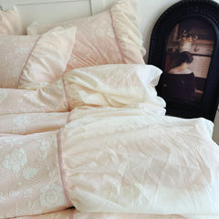 Cyflymder  Pink Princess Lace Ruffles Flowers Carved Velvet Warm 4Pcs Bedding Set Duvet Cover Bed Sheet/Fitted Sheet/Bed Skirt Pillowcases