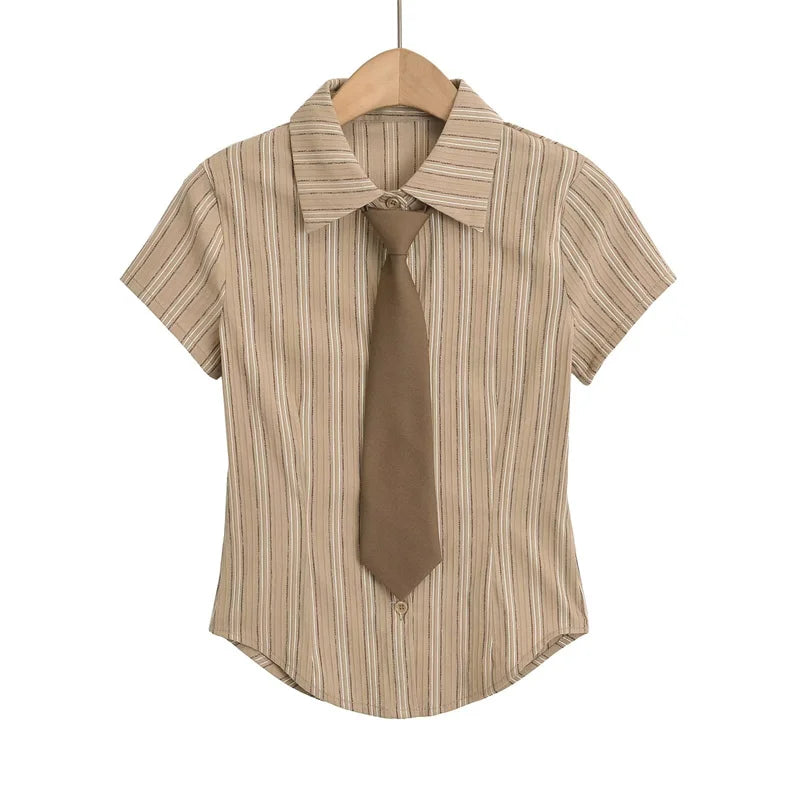 Cyflymder  College Sle Striped Long Sve Age-Defng irt Bell Sve Girl Student Feeling Fre ad irt Street