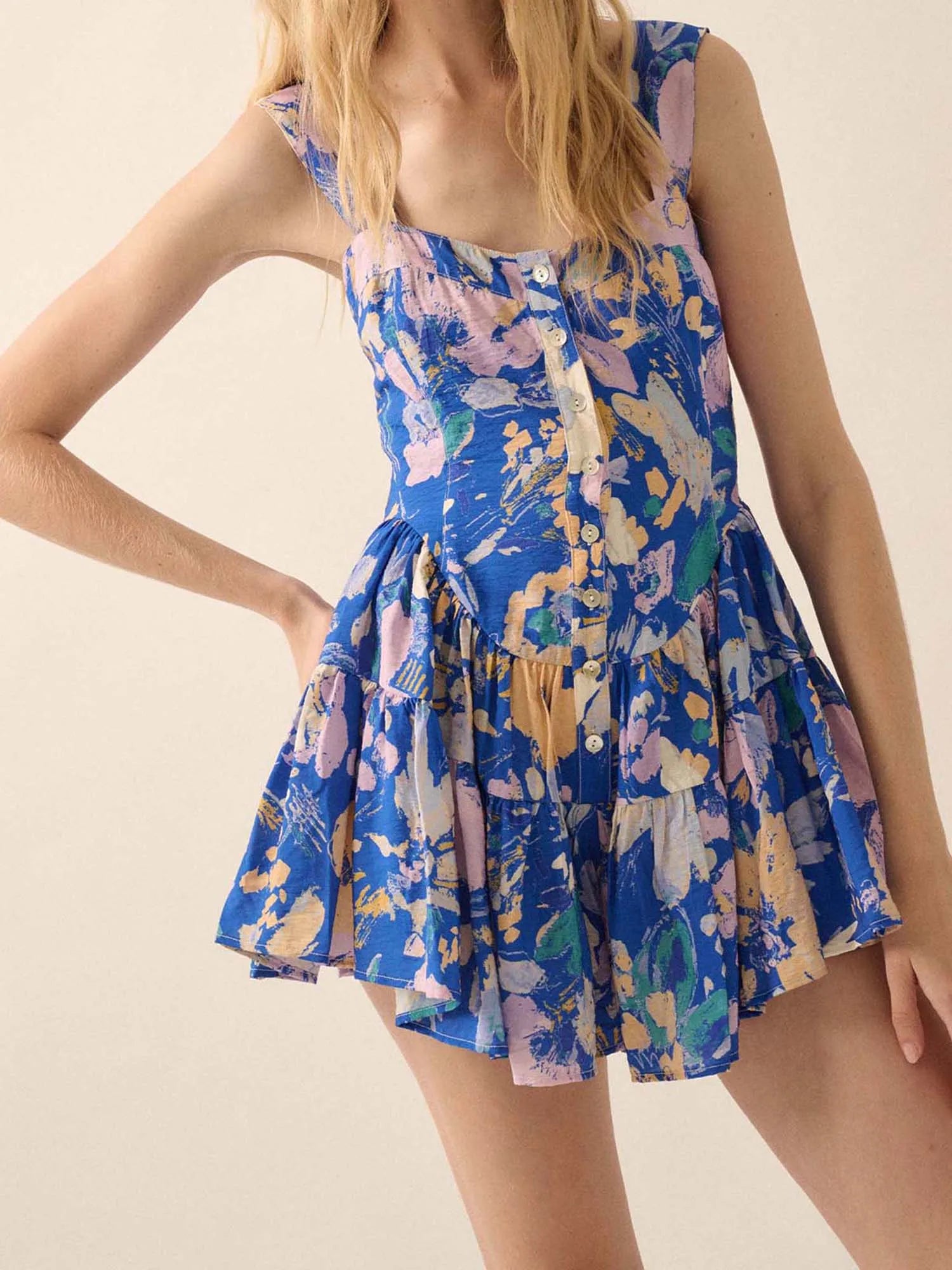 Cyflymder  Elegant V-Neck Lace Dress Sleeveless  Fit Cocktail Party Dress with Zipper Closure and Floral Embroidery