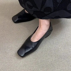 Cyflymder  Minimalist Style Leather Flat Shoes Slip-On French Elegance Women's Square Head Commuting Little Leather Shoes Retro Pure Color
