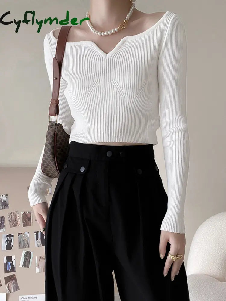 Cyflymder - V-Neck Textured Knit Top White / S Tops