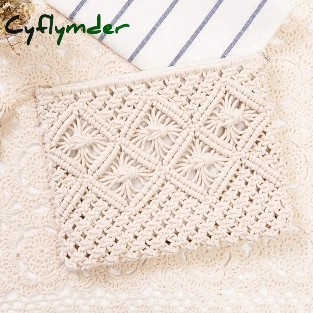 Cyflymder Women’s Bohemian Style Straw Woven Day Clutches Bags Fashionable Simple Tassel Causal