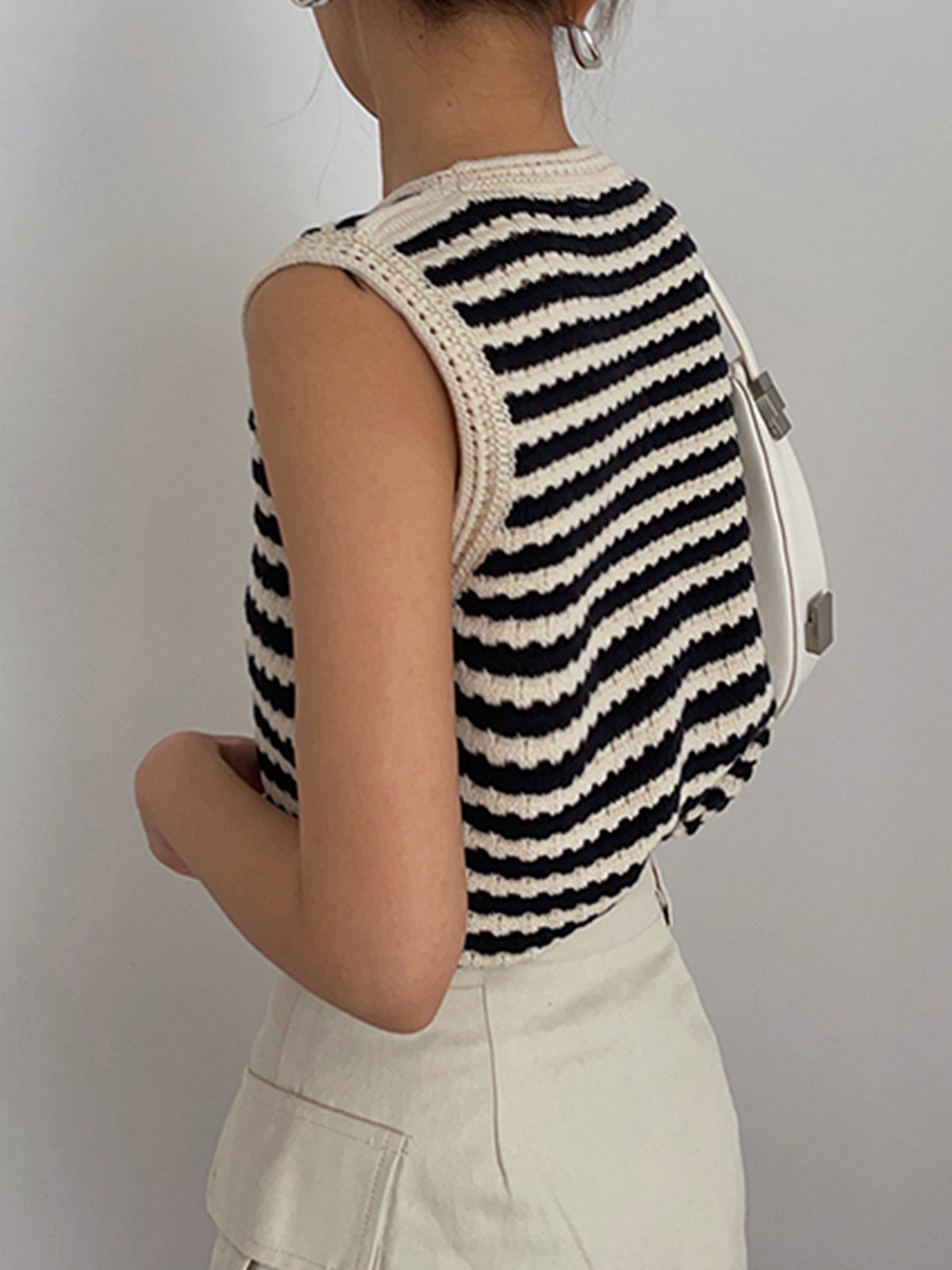 Cyflymder - Classy Stripe Crochet Sweater Vest