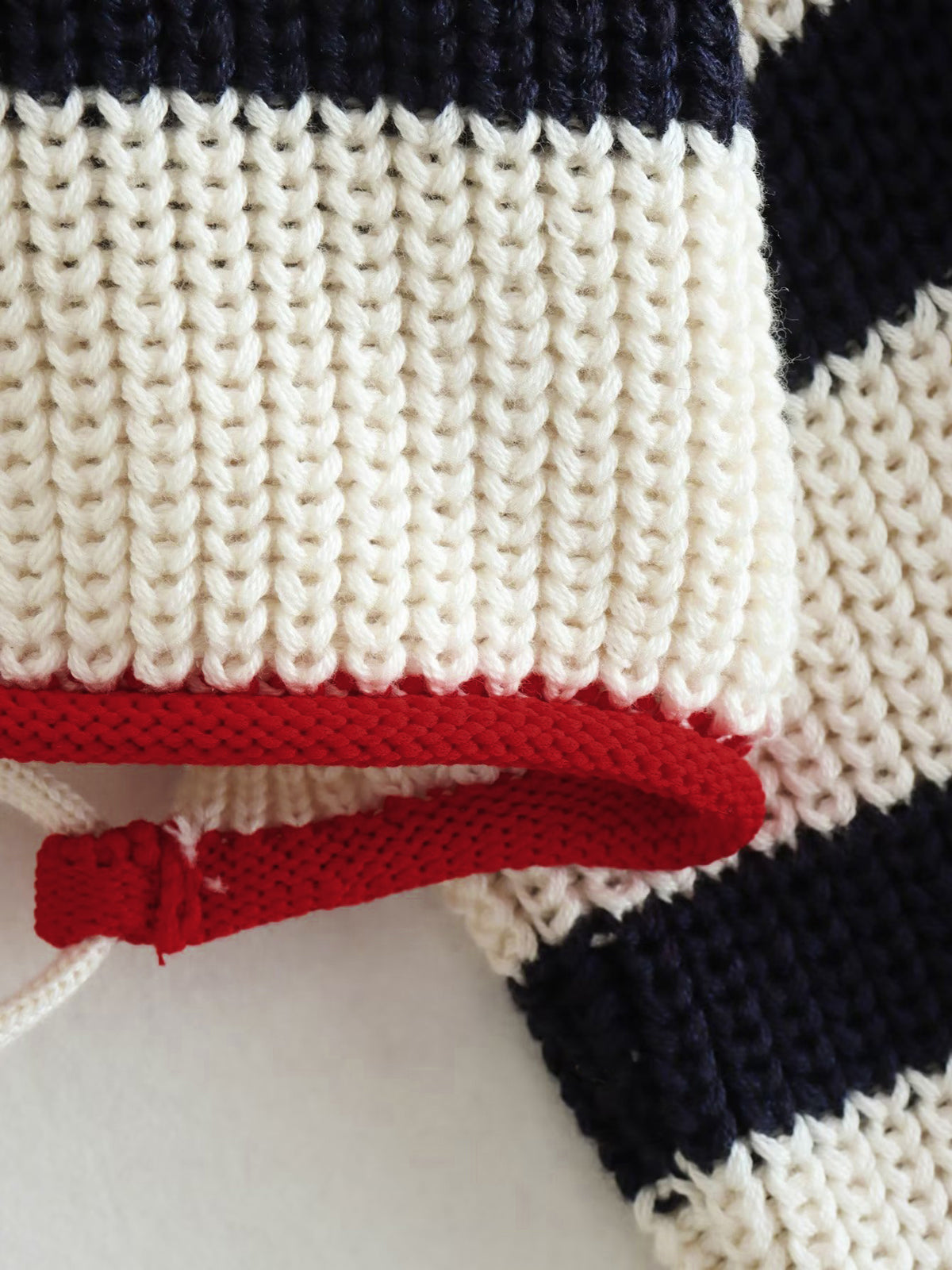 Cyflymder - Stripe Crochet Long Sleeve Open Back Crop Top