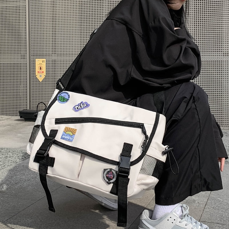 Unisex Large Capacity Casual Fashion Single Shoulder Bag Korean Teenagers Multiple Pockets Book Bag Nylon Waterproof Travel Bag